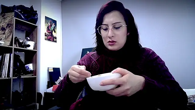 Scarlett Sen online show from 8, 4, 2026