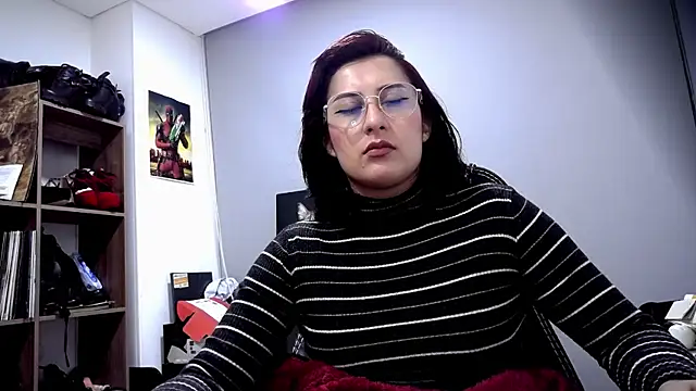 Snapshot of Scarlett_Sen chatting on 24, 4, 2026 Scarlett Sen online show from 24, 4, 2026