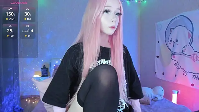 Misty Shadow online show from 4, 10, 2025