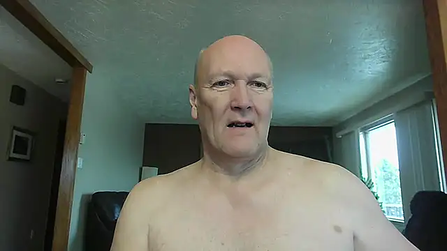 Snapshot of BasicAnt chatting on 22, 12, 2025 BasicAnt online show from 22, 12, 2025