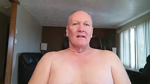 Snapshot of BasicAnt chatting on 13, 1, 2026 BasicAnt online show from 13, 1, 2026