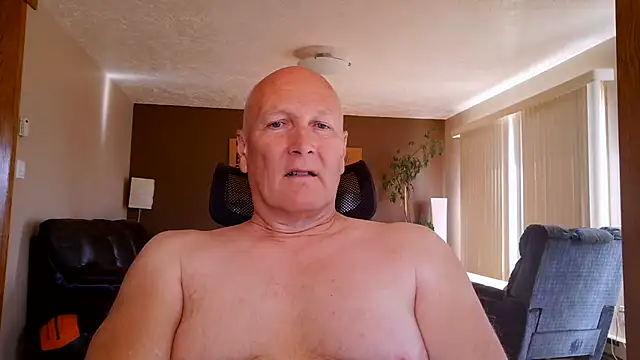 Snapshot of BasicAnt chatting on 23, 6, 2026 BasicAnt online show from 23, 6, 2026