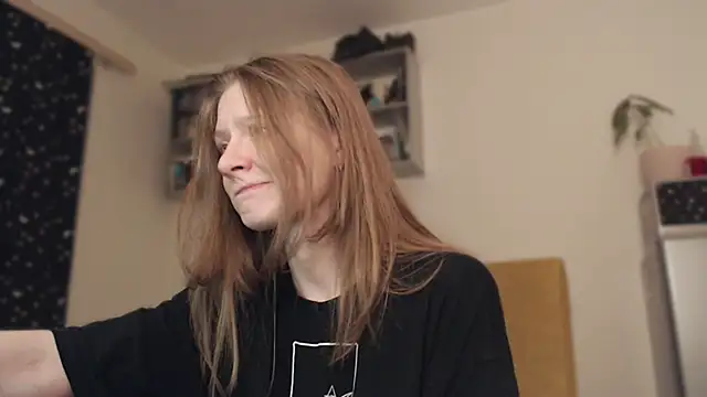 mollytuck online show from 4, 1, 2025