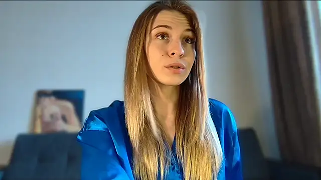 LovelyKatea online show from 10, 3, 2025