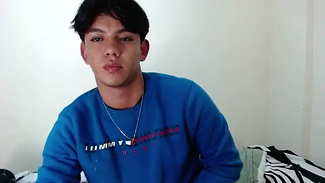 Apolo  lommelli online show from 10, 1, 2026