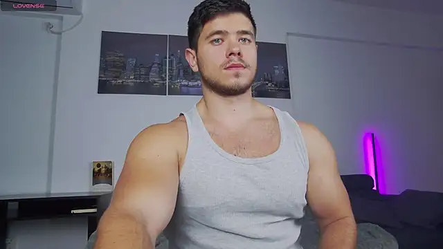 Snapshot of Arilas_ chatting on 8, 11, 2025 Arilas online show from 8, 11, 2025