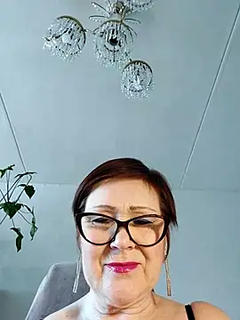 Snapshot of Fire_Night chatting on 4, 11, 2025 Fire Night online show from 4, 11, 2025