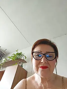 Snapshot of Fire_Night chatting on 10, 6, 2026 Fire Night online show from 10, 6, 2026