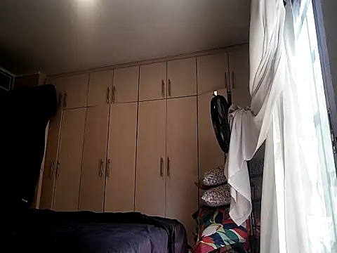 candyl4nd online show from 28, 11, 2025