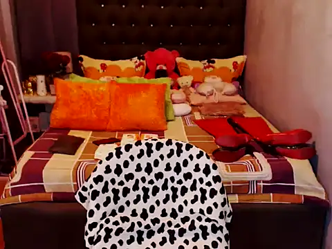 Snapshot of UnMarriedwifeTSX chatting on 21, 9, 2025 UnMarriedwifeTSX online show from 21, 9, 2025