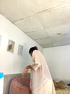 ValienteGirl  online show from 1, 11, 2025