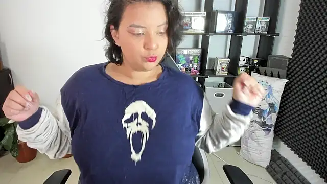 aika-dreams online show from 28, 12, 2024