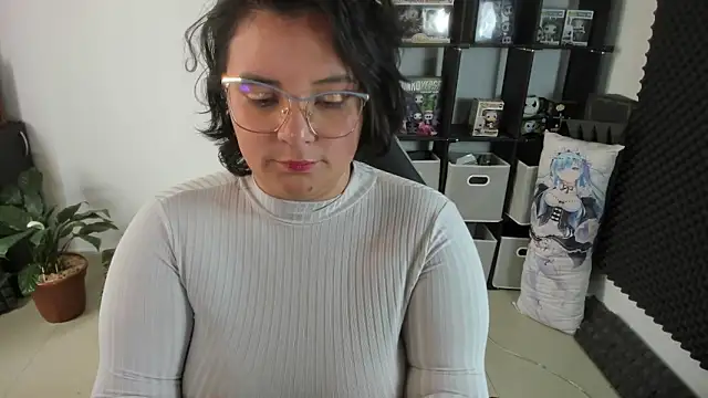 aika-dreams online show from 4, 1, 2025