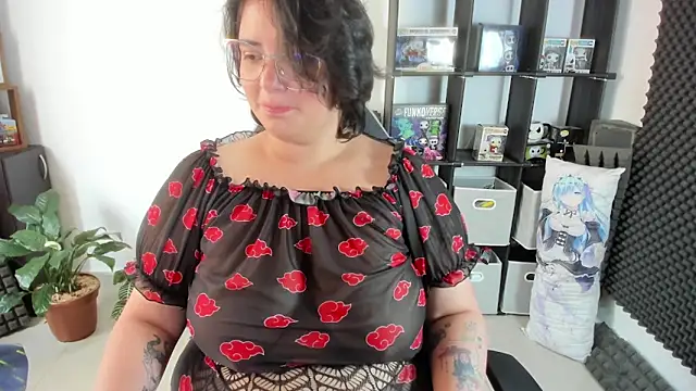 aika-dreams online show from 10, 1, 2025