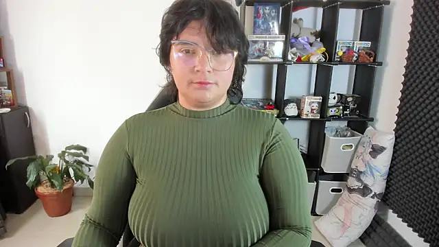 aika-dreams online show from 5, 2, 2025