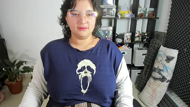 aika-dreams online show from 6, 3, 2025