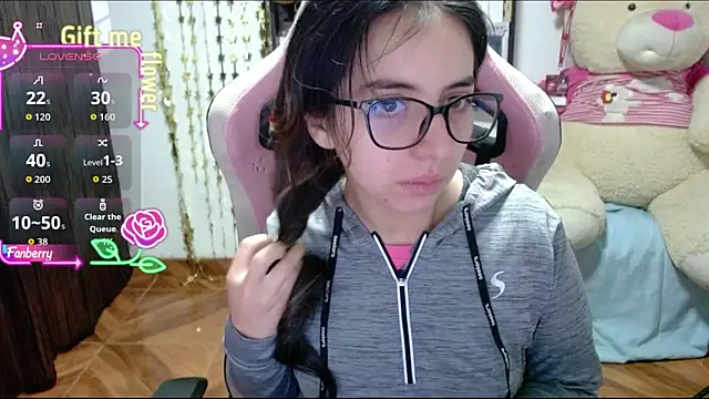 Maggie Fox3 online show from 20, 9, 2025