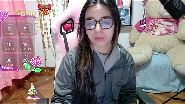 Maggie Fox3 online show from 8, 11, 2025