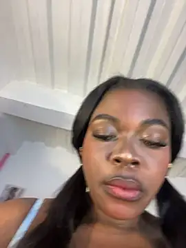 karinacortes online show from 26, 5, 2026