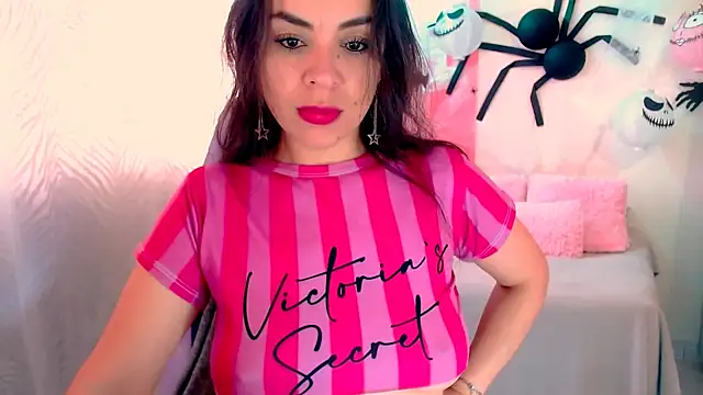 Snapshot of LATINGODDESS_X chatting on 17, 10, 2025 LATINGODDESS X online show from 17, 10, 2025