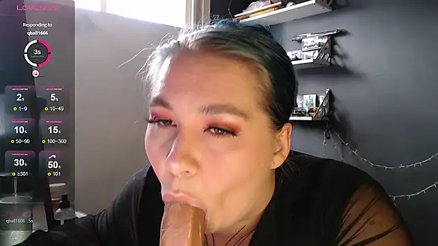 Snapshot of Enotika chatting on 22, 12, 2024 Enotika online show from 22, 12, 2024