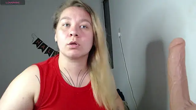 Snapshot of Enotika chatting on 2, 11, 2025 Enotika online show from 2, 11, 2025