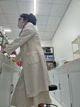 HinaLovely online show from 17, 3, 2026