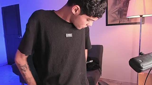 Varya Ferreira online show from 4, 2, 2026