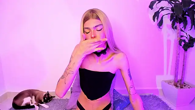 Varya Ferreira online show from 13, 6, 2026
