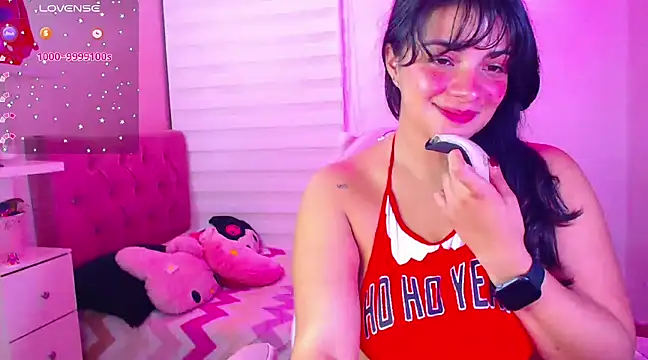 Snapshot of Vannessa__Shy chatting on 17, 12, 2024 Vannessa  Shy online show from 17, 12, 2024