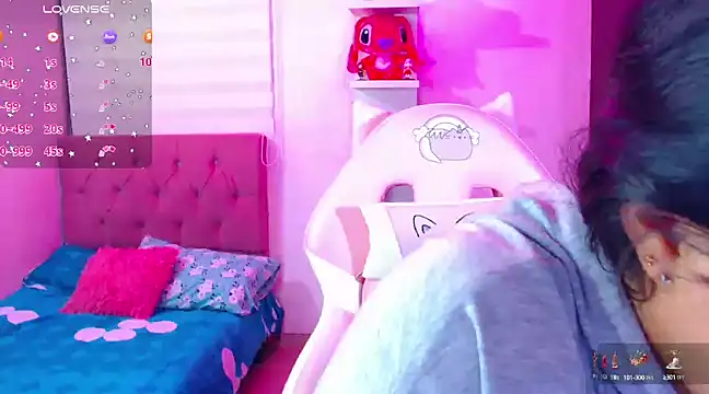 Snapshot of Vannessa__Shy chatting on 26, 12, 2024 Vannessa  Shy online show from 26, 12, 2024