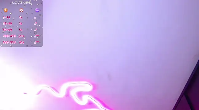 Snapshot of Vannessa__Shy chatting on 11, 1, 2025 Vannessa  Shy online show from 11, 1, 2025