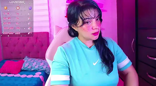 Snapshot of Vannessa__Shy chatting on 15, 1, 2025 Vannessa  Shy online show from 15, 1, 2025