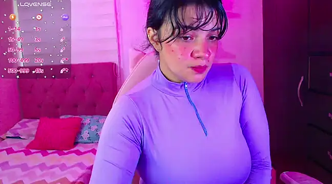 Snapshot of Vannessa__Shy chatting on 16, 1, 2025 Vannessa  Shy online show from 16, 1, 2025