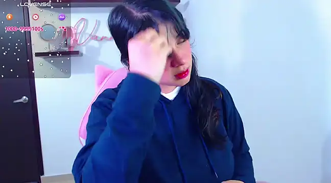 Snapshot of Vannessa__Shy chatting on 27, 1, 2025 Vannessa  Shy online show from 27, 1, 2025