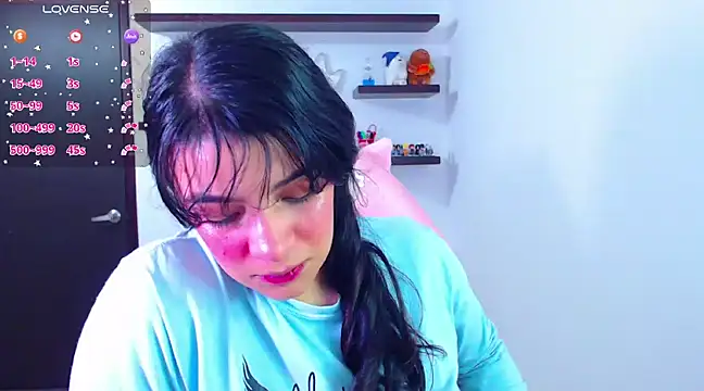 Snapshot of Vannessa__Shy chatting on 6, 2, 2025 Vannessa  Shy online show from 6, 2, 2025