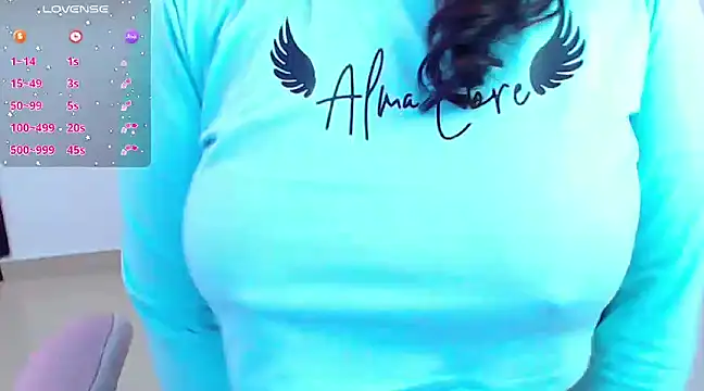 Snapshot of Vannessa__Shy chatting on 10, 2, 2025 Vannessa  Shy online show from 10, 2, 2025