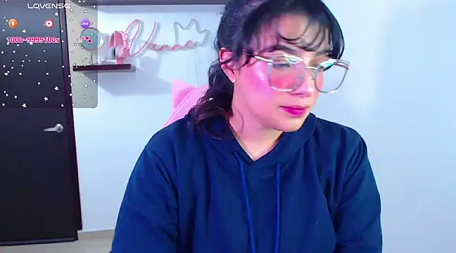 Snapshot of Vannessa__Shy chatting on 13, 2, 2025 Vannessa  Shy online show from 13, 2, 2025