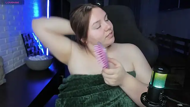 Snapshot of XNirvanaX chatting on 7, 3, 2025 XNirvanaX online show from 7, 3, 2025