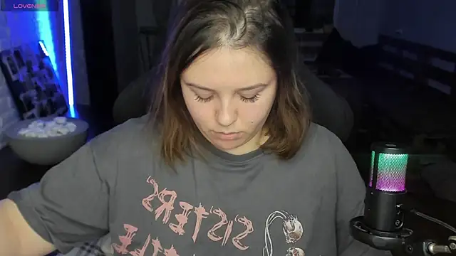 Snapshot of XNirvanaX chatting on 16, 9, 2025 XNirvanaX online show from 16, 9, 2025