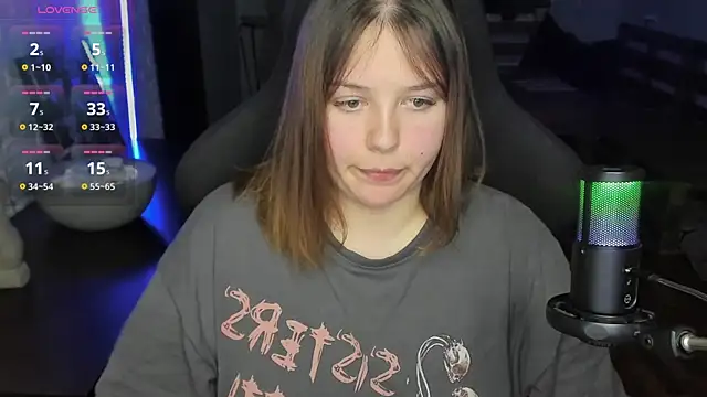 Snapshot of XNirvanaX chatting on 23, 9, 2025 XNirvanaX online show from 23, 9, 2025