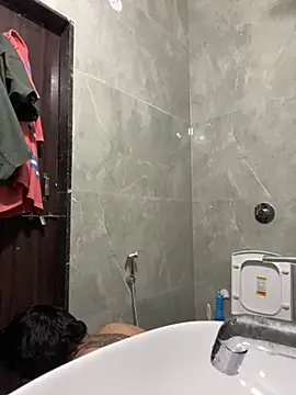 Snapshot of the_indian_dick_u_want chatting on 23, 10, 2025 the indian dick u want online show from 23, 10, 2025