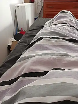 Snapshot of Zozo073 chatting on 29, 10, 2025 Zozo073 online show from 29, 10, 2025