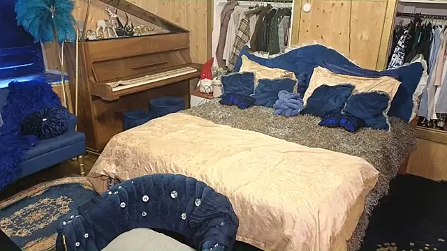 VanessaDoyle online show from 21, 12, 2025