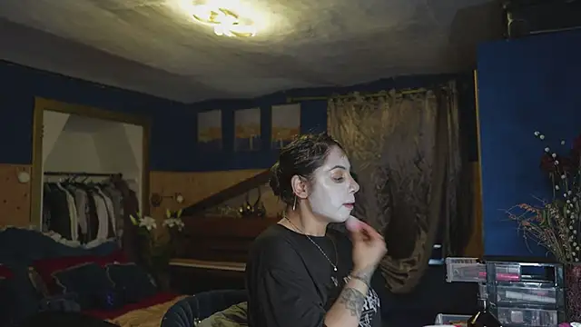 VanessaDoyle online show from 19, 4, 2026