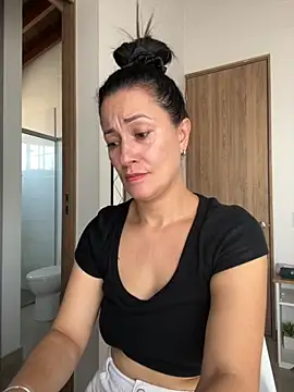 Verito hot online show from 2, 10, 2025