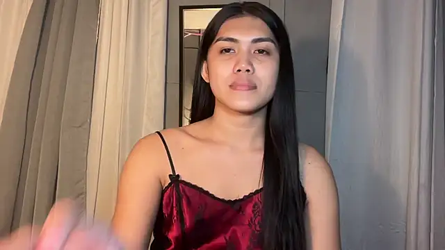 Delicate Savannah online show from 25, 11, 2025