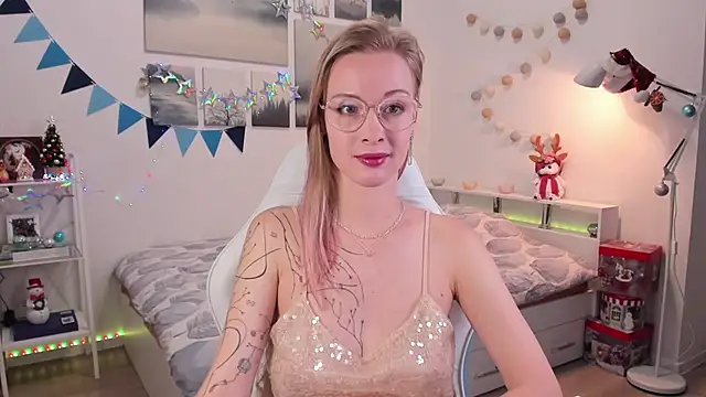 Snapshot of MissRightX chatting on 24, 12, 2024 MissRightX online show from 24, 12, 2024