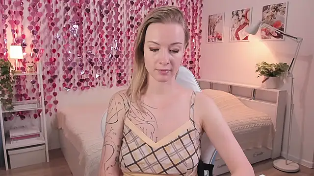 MissRightX online show from 3, 2, 2026