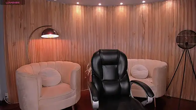 Snapshot of LexieWayne chatting on 17, 12, 2024 LexieWayne online show from 17, 12, 2024